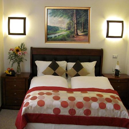Hotel Baviera Parral Kültér fotó