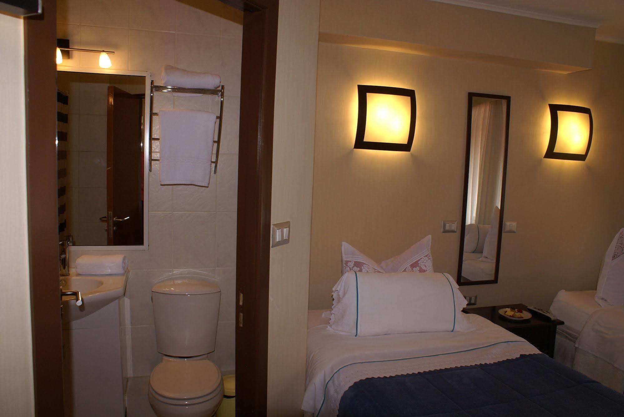 Hotel Baviera Parral Kültér fotó