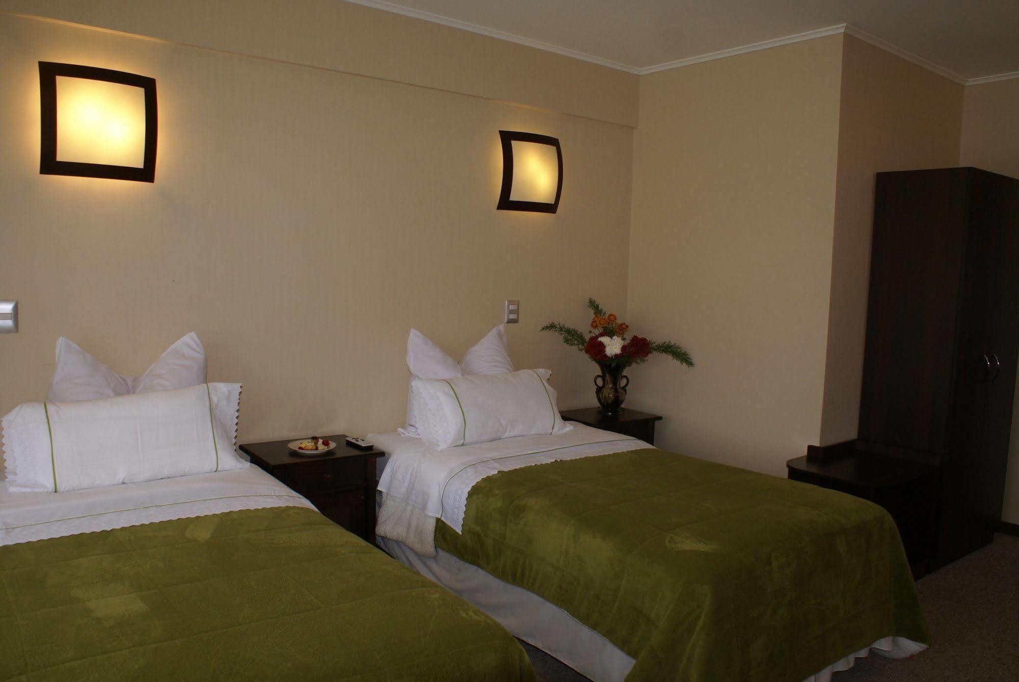 Hotel Baviera Parral Kültér fotó